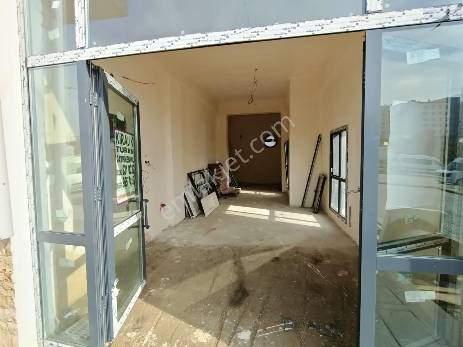 Hem Cadde Hem Park Cepheli! Kiralık 2 Katlı Köşe Dükkan - Görsel 19