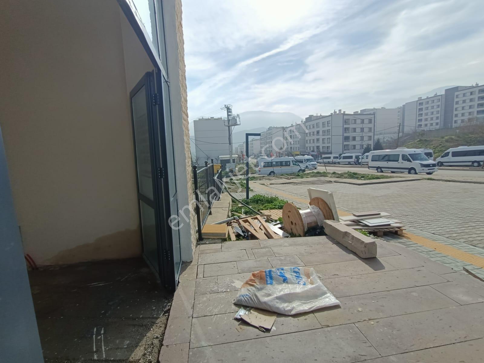 Hem Cadde Hem Park Cepheli! Kiralık 2 Katlı Köşe Dükkan - Görsel 16