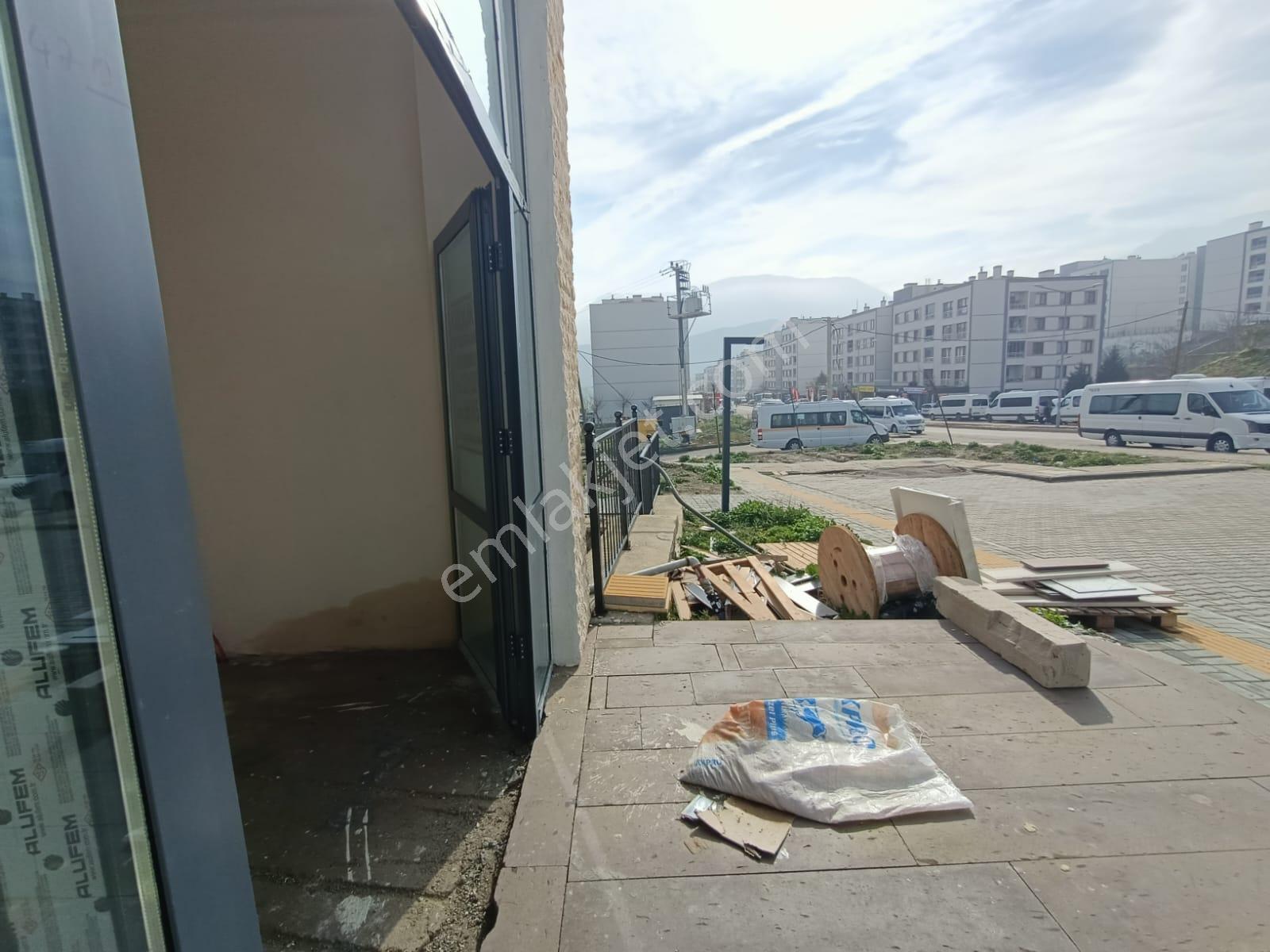 Hem Cadde Hem Park Cepheli! Kiralık 2 Katlı Köşe Dükkan - Görsel 17