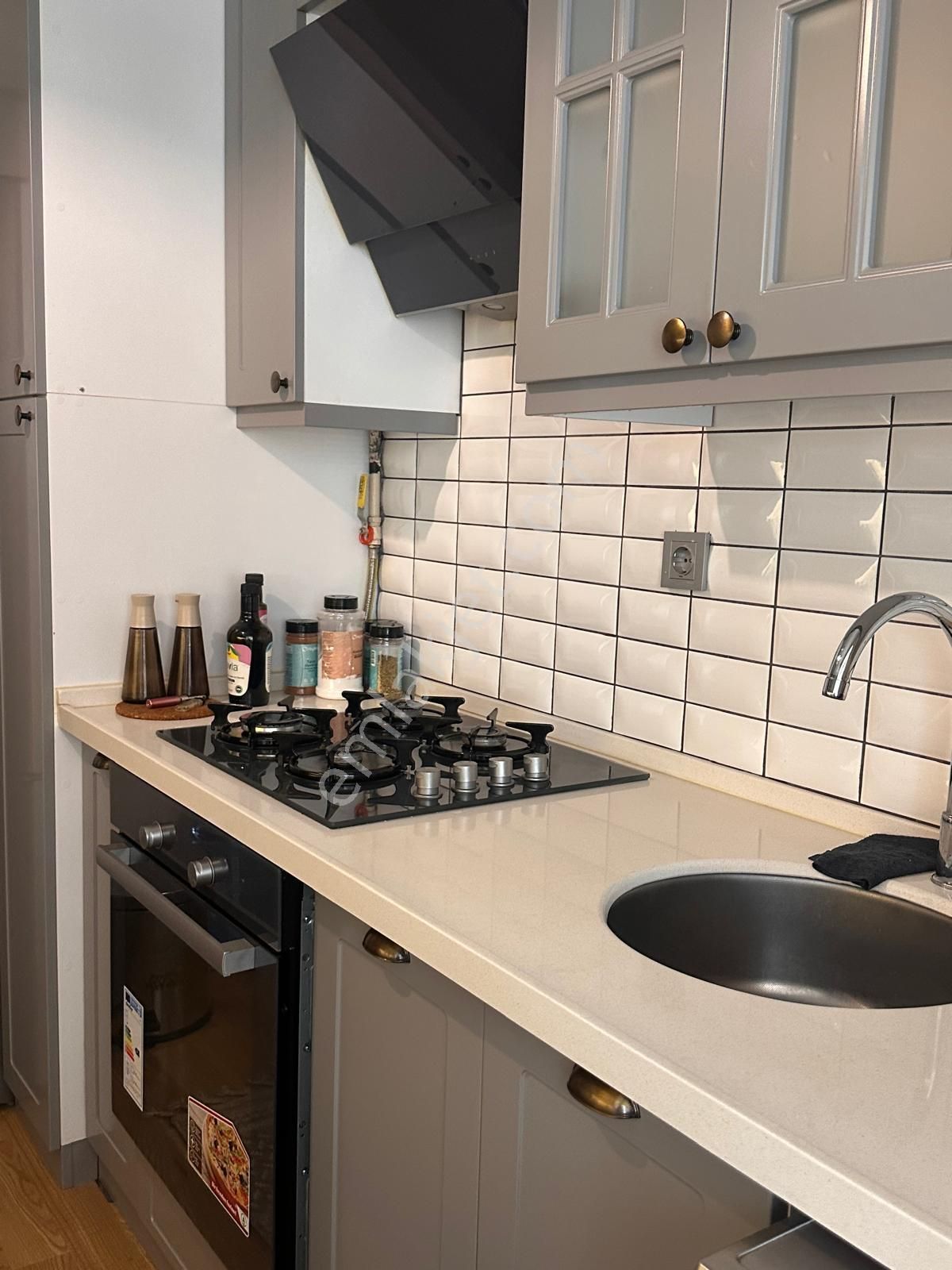 Adnan Süvari'de Özel Dekorasyonlu Şık 2+1 D.gazlı Otoparklı Kiralık Daire - Görsel 16