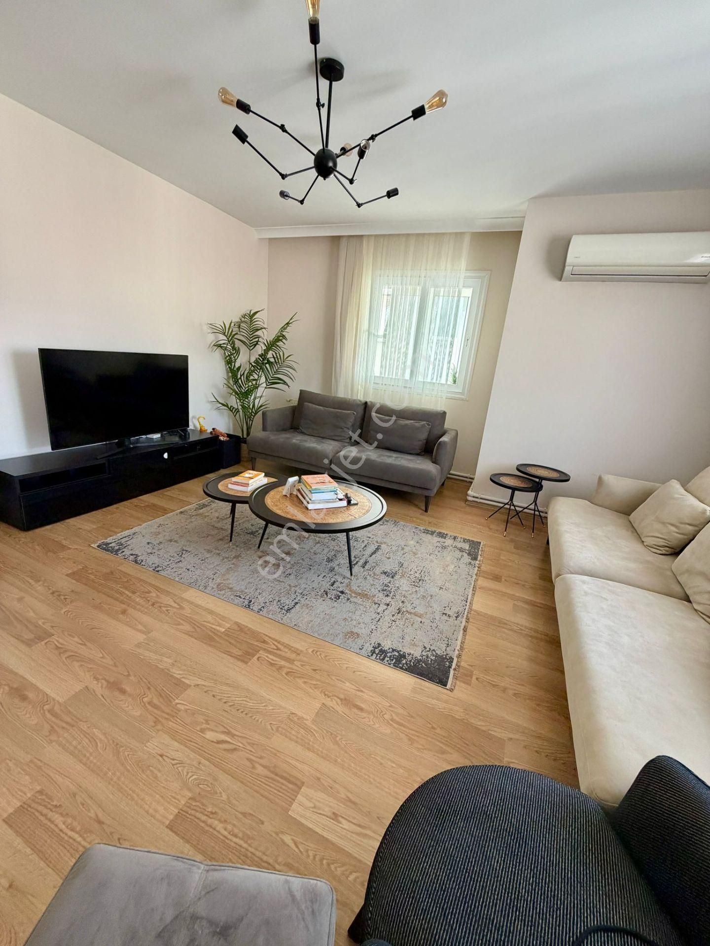 Adnan Süvari'de Özel Dekorasyonlu Şık 2+1 D.gazlı Otoparklı Kiralık Daire - Görsel 7