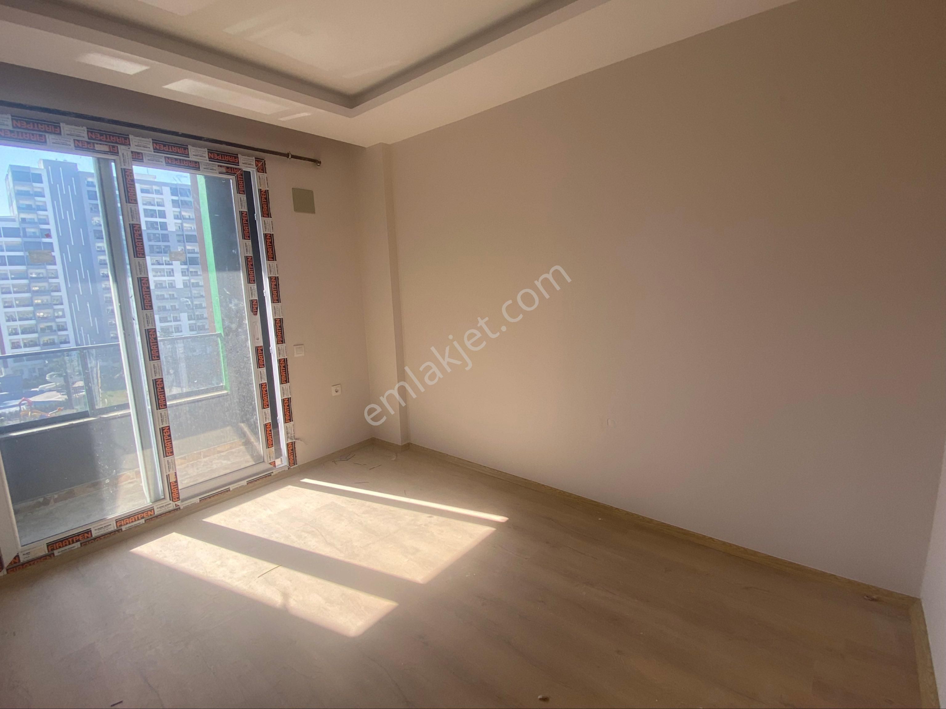 Dream’dan /"mezitli Akdeniz’de Havuz Manzaralı, Modern/a.mutfak/ 2+1 Lüks Daire" - Görsel 14