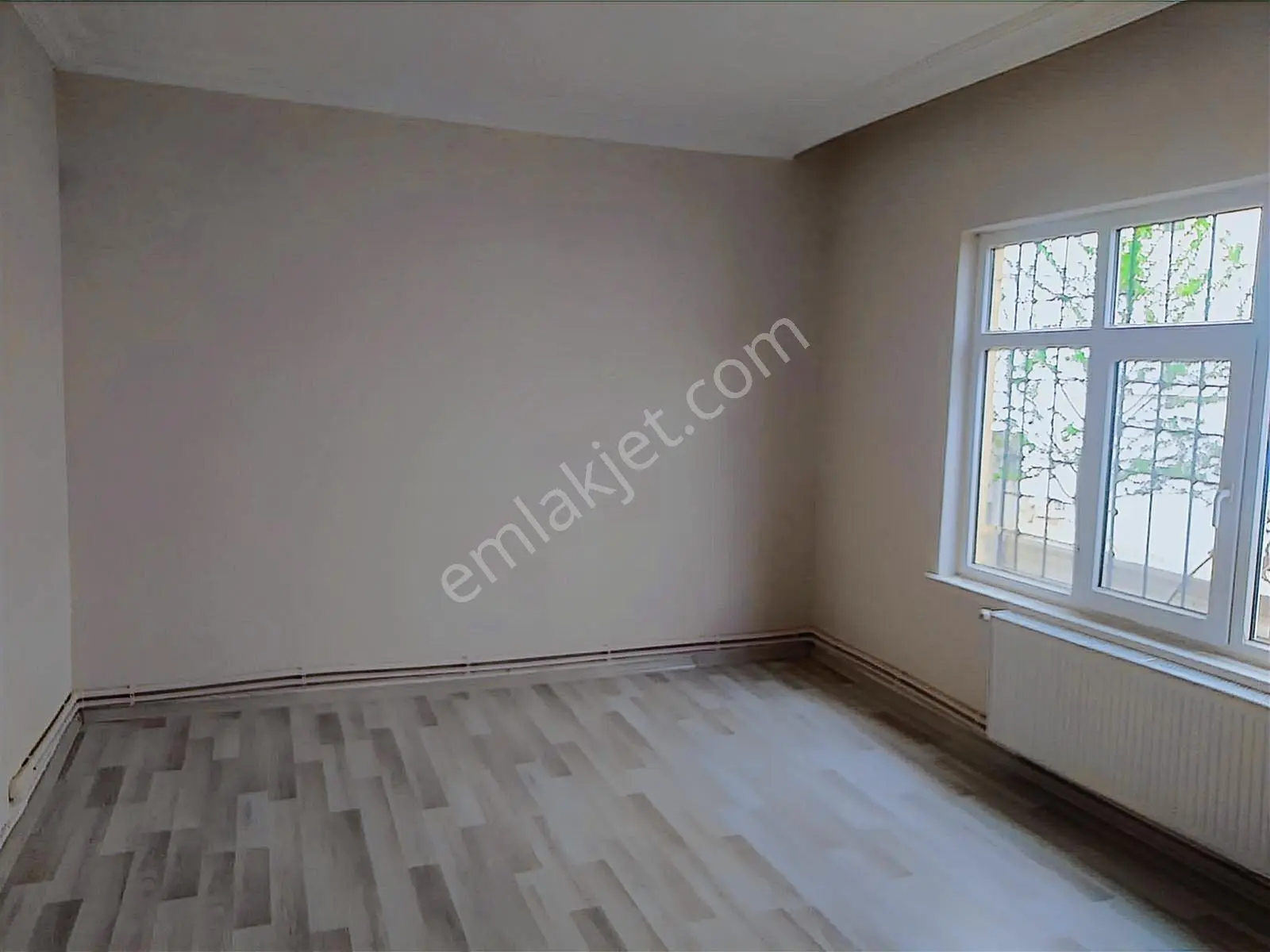 Nokta Emlakta Merkezde 3+1 Bahçeli Kiralık Daire - Görsel 5