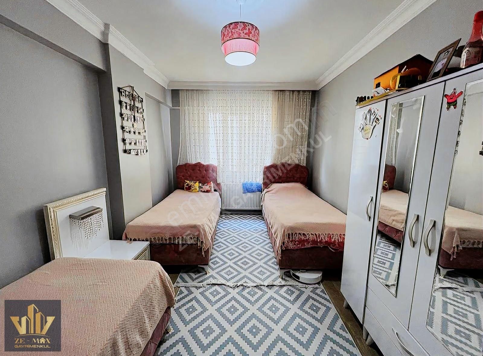 Ze/max^tan Namıkkemal Mah. Merkezi Konum Satılık 2+1 Geniş Daire - Görsel 3