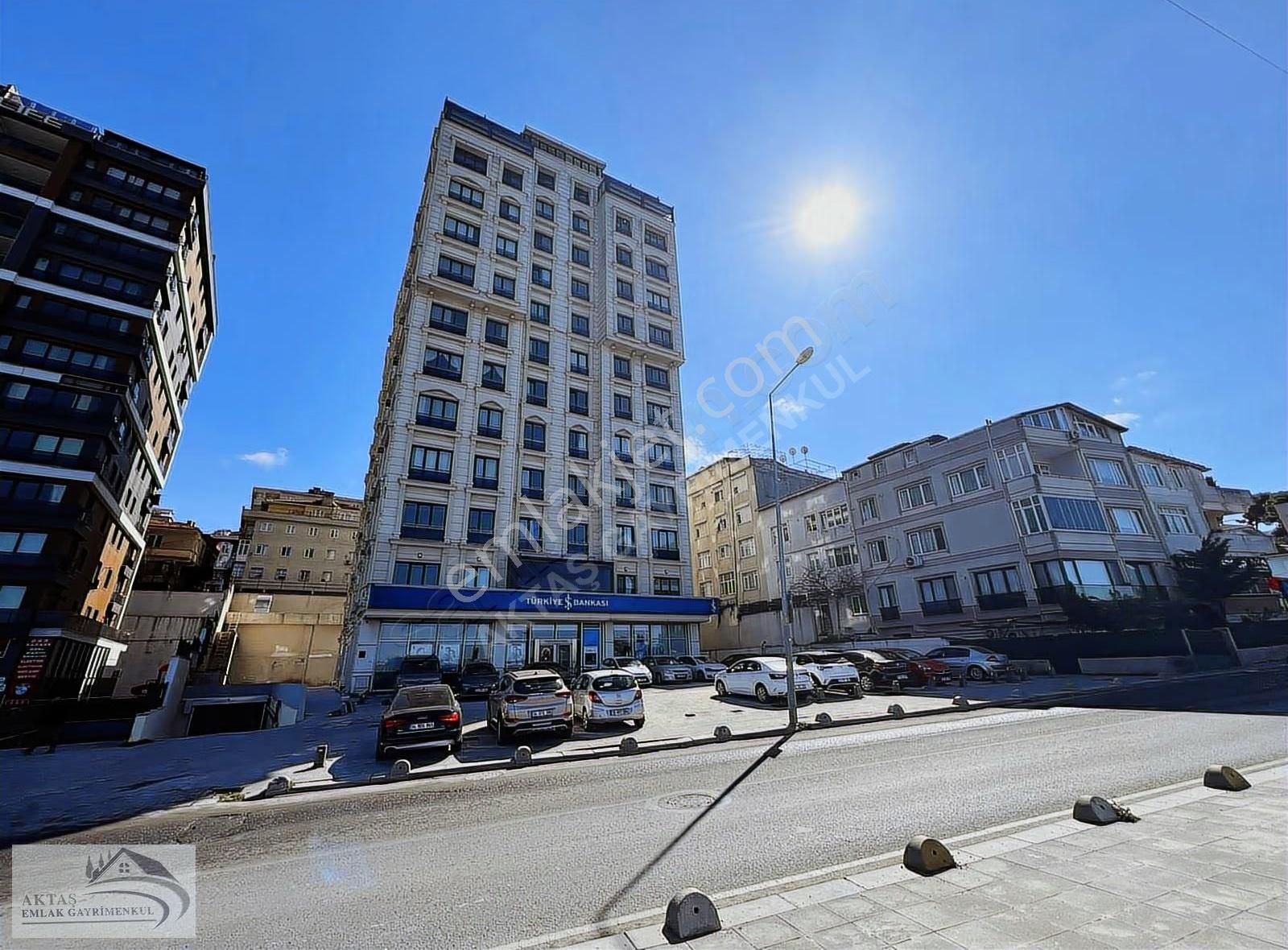 Cumhuriyet Mh. Merkezi Konumda Lüks 3+1 İskanlı Daire - Görsel 2