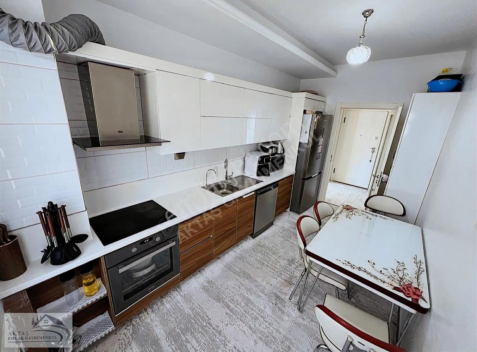 Cumhuriyet Mh. Merkezi Konumda Lüks 3+1 İskanlı Daire - Görsel 7