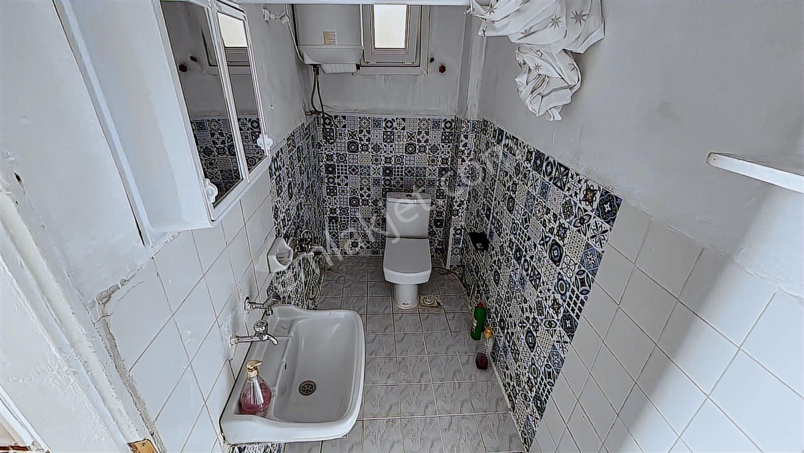 Sarıyer Tarabya Mahallesin'de 1+1 Bahçe Katı Daire - Görsel 6