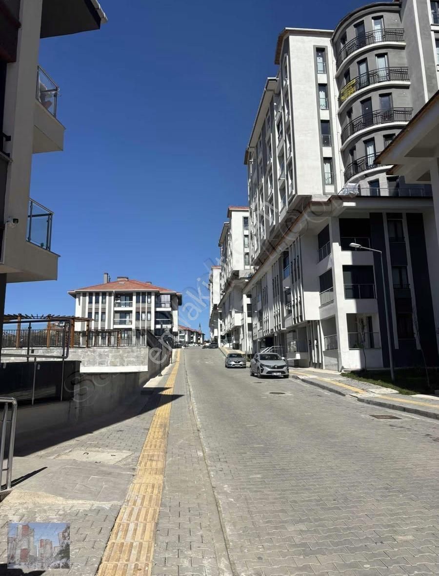 Aktaşın En Yeni Etabında Kale Manzaralı Satılık - Görsel 22