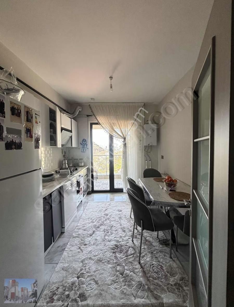 Aktaşın En Yeni Etabında Kale Manzaralı Satılık