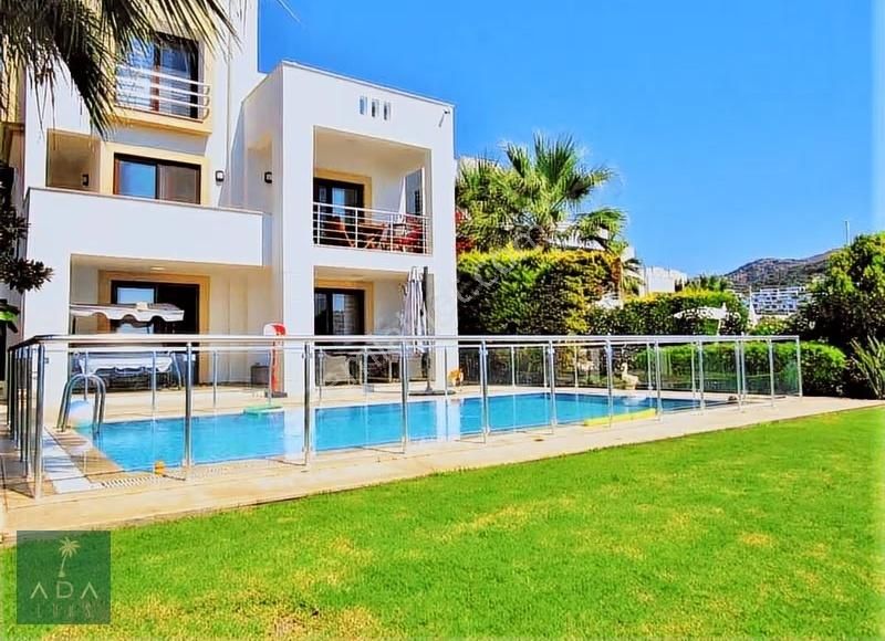 Yalıkavak Geriş'te Deniz Manzaralı Kiralık 3+1 Villa - Görsel 5