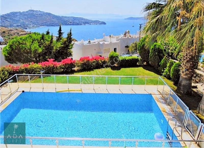 Yalıkavak Geriş'te Deniz Manzaralı Kiralık 3+1 Villa