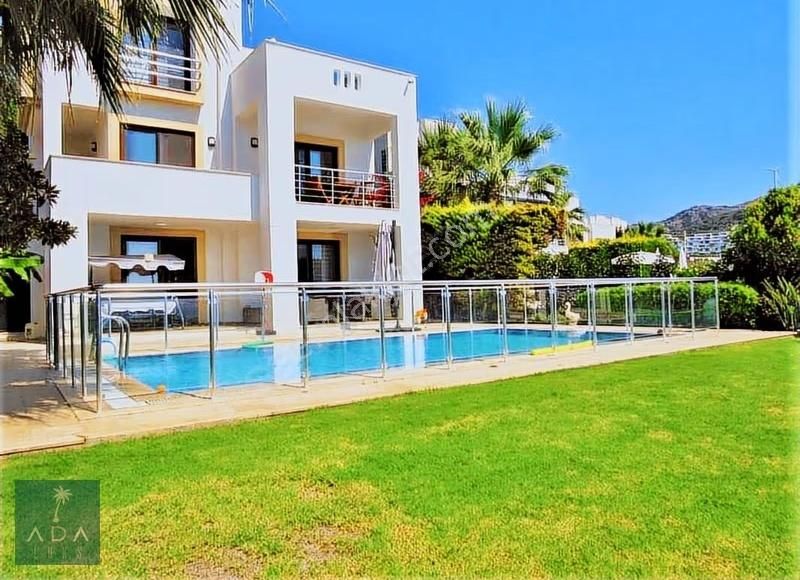 Yalıkavak Geriş'te Deniz Manzaralı Kiralık 3+1 Villa - Görsel 4