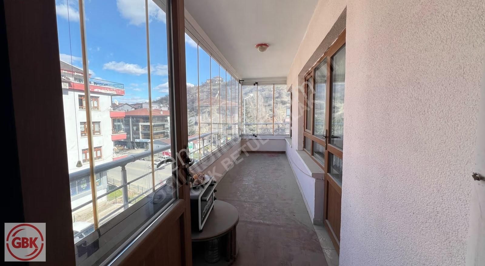 Satılık 3+1 Ara Kat Cam Balkonlu Asansörlü Geniş Ve Aydınlık - Görsel 26