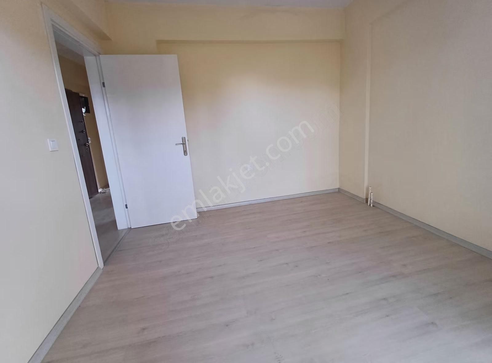 Doğru Emlaktan Arakat 2+1 Üç Cephe Üç Balkon Ferah Kiralık Daire - Görsel 7