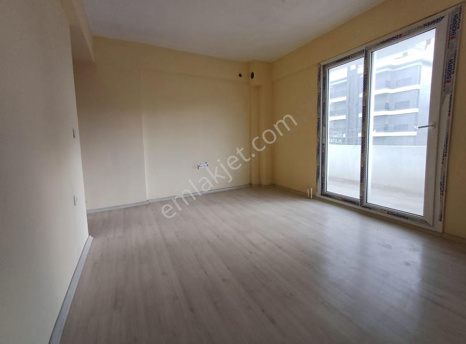 Doğru Emlaktan Arakat 2+1 Üç Cephe Üç Balkon Ferah Kiralık Daire