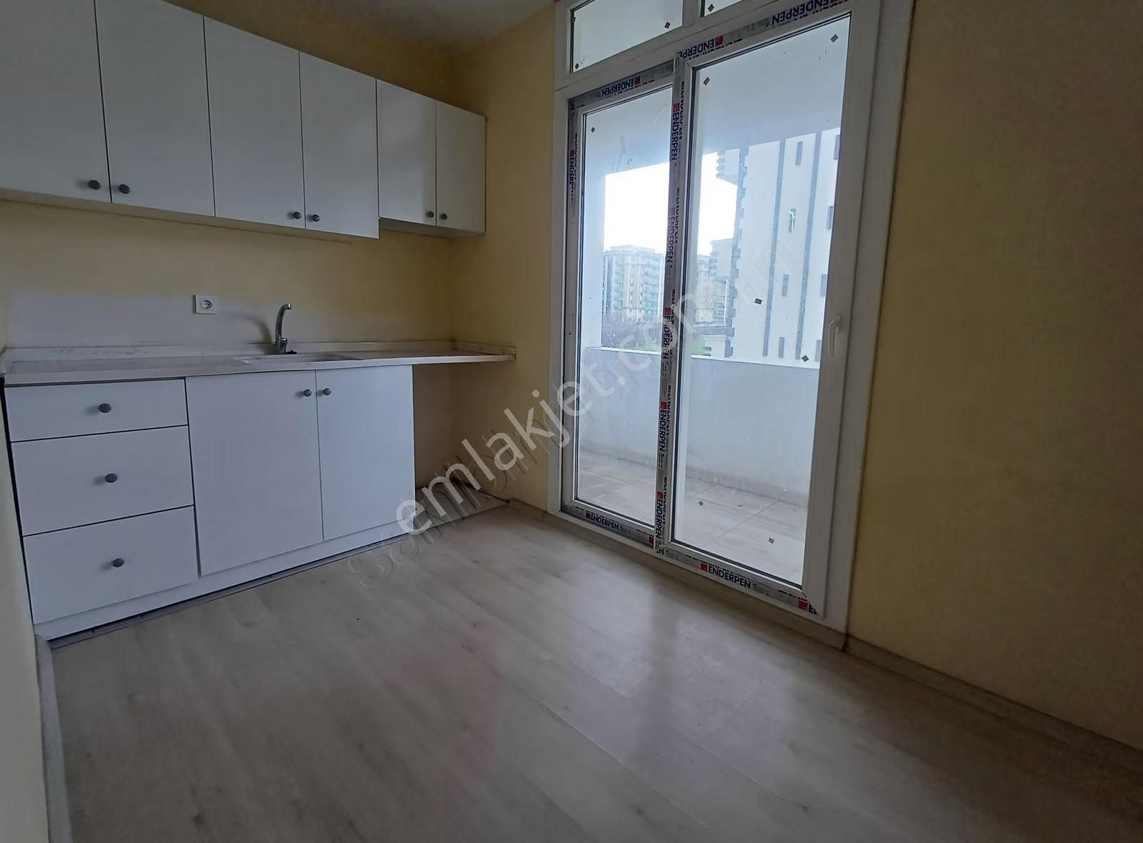 Doğru Emlaktan Arakat 2+1 Üç Cephe Üç Balkon Ferah Kiralık Daire - Görsel 30