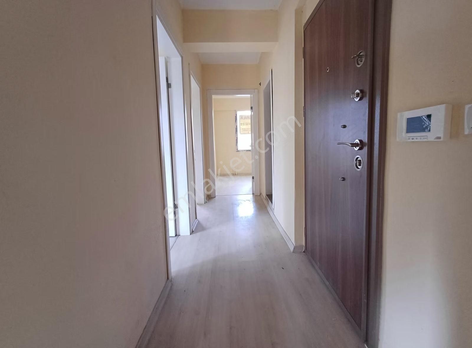 Doğru Emlaktan Arakat 2+1 Üç Cephe Üç Balkon Ferah Kiralık Daire - Görsel 32