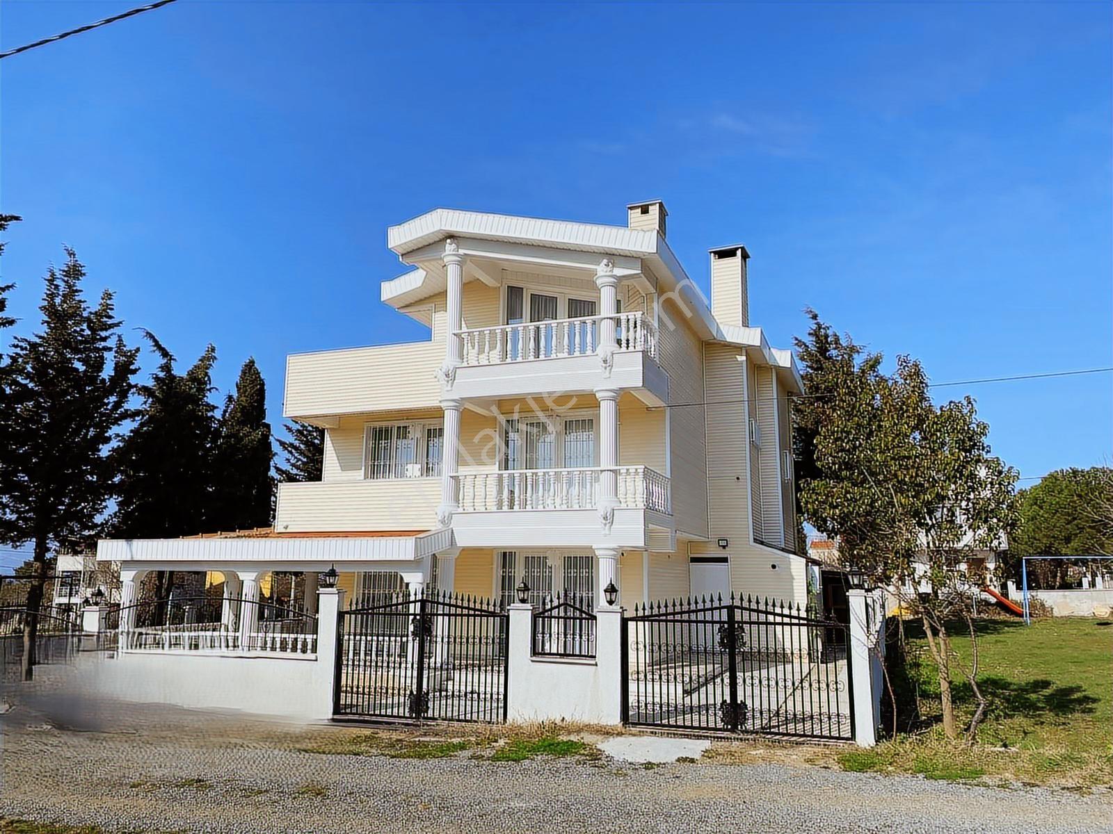 Yeniçiftlik'de Deniz Tarafında Büyük Villa #kartallar'dan# - Görsel 3