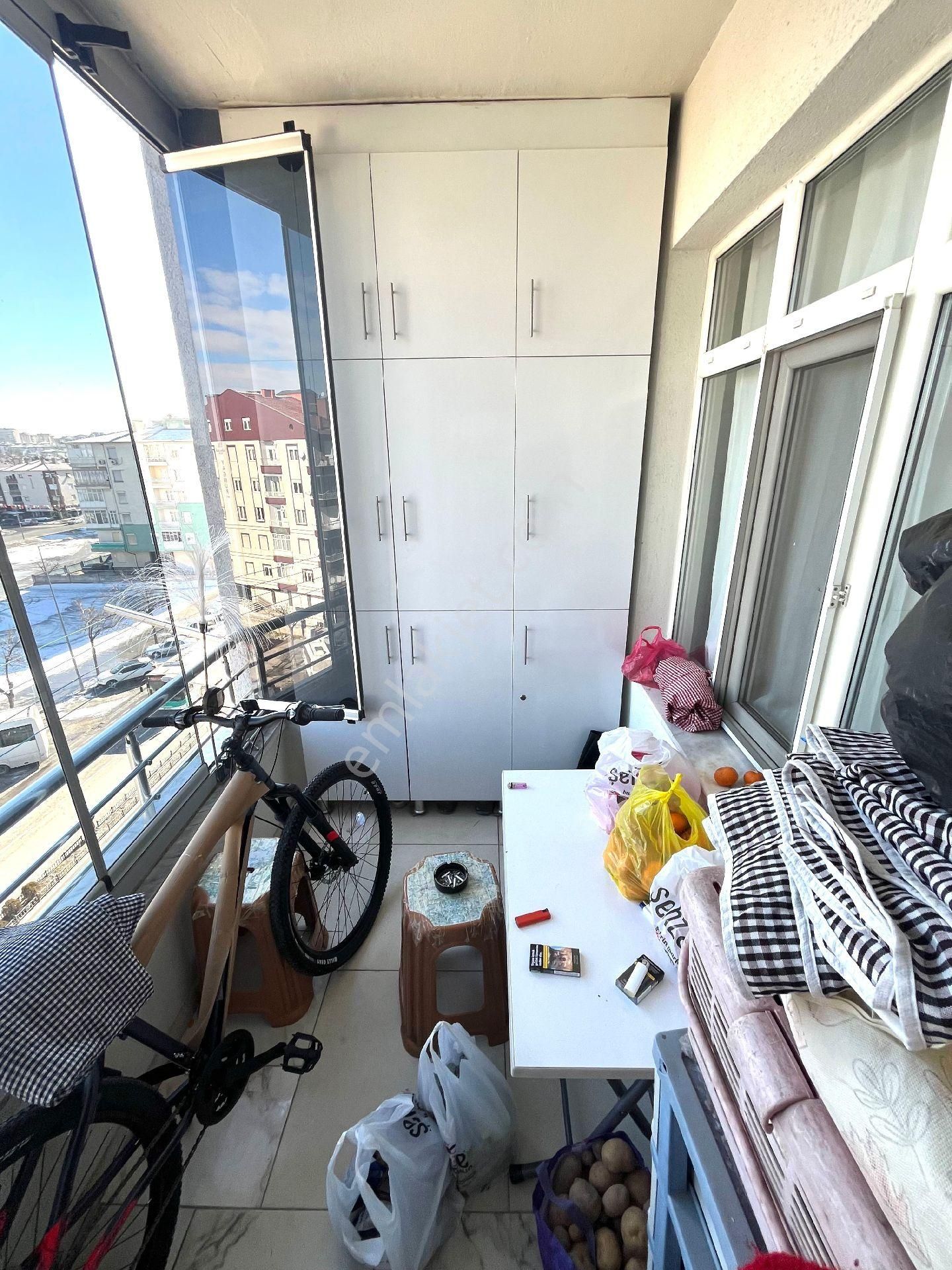 Fatma Ülken Gayrimenkul'den Fuzuli Caddesi Üzerinde 3+1 5 Katlı'nın 5 Çin Katı Kiralık Daire - Görsel 8