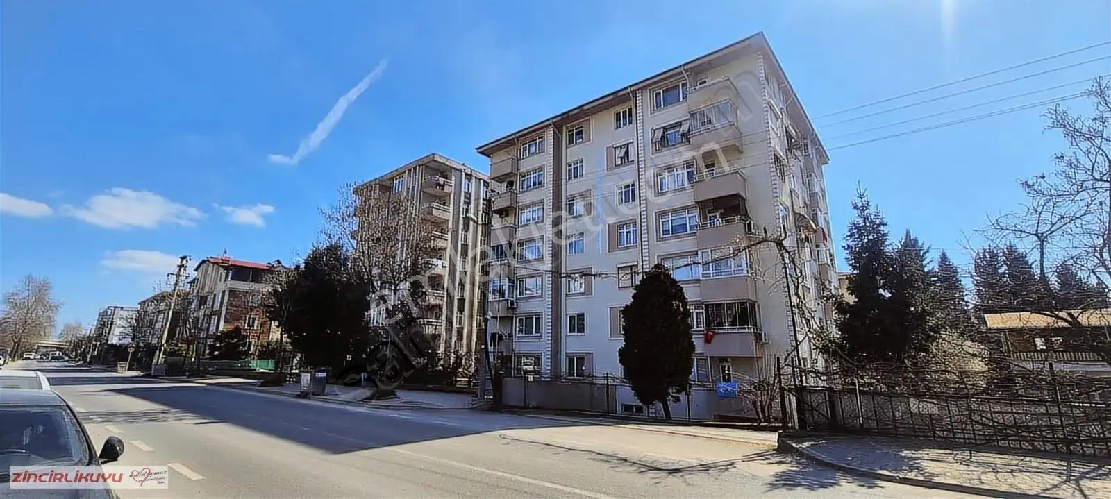 İzmit Plajyolun'da Balaban 1 'de 3+1 Arakat Daire