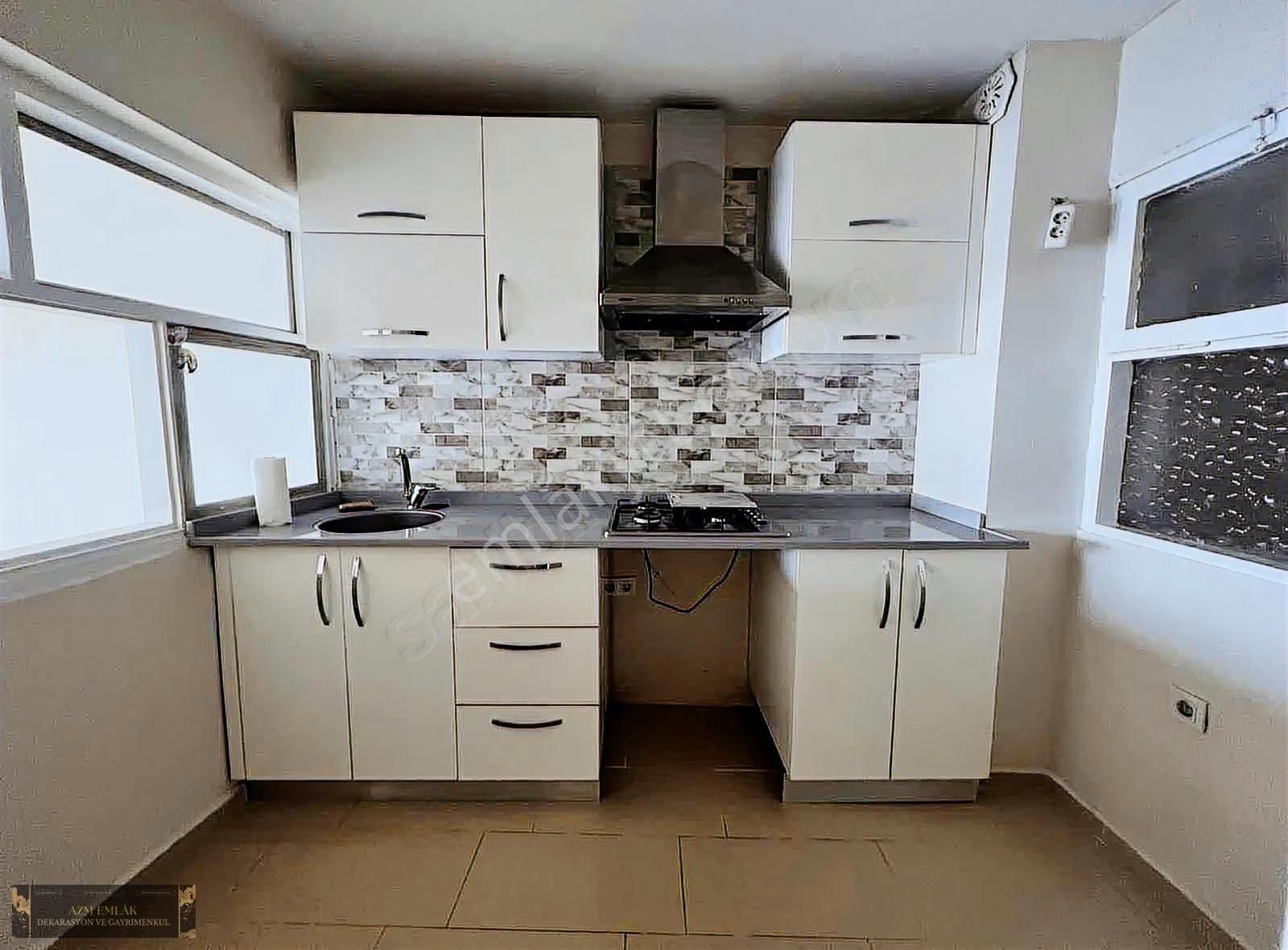 Mithatpaşa Cad.karantina Tramvay Durağı Yanında 3+1 Yalı Dairesi - Görsel 15