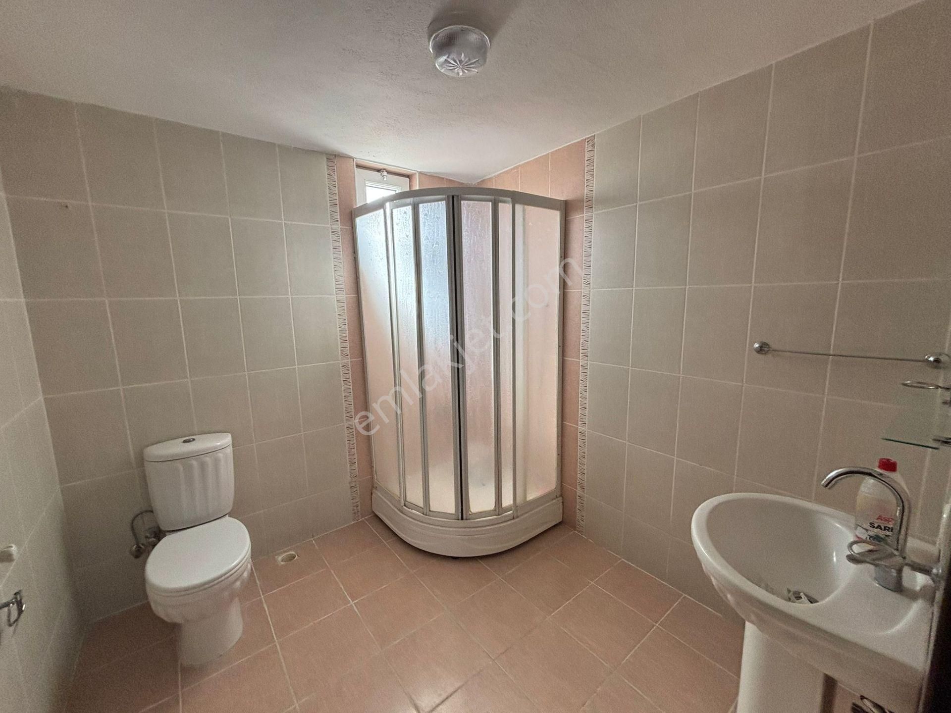 **eryıldız Gayrimenkul'den**fevzipaşa Mah.merkezde Kiralık 2+1 Ön Cephe - Görsel 22