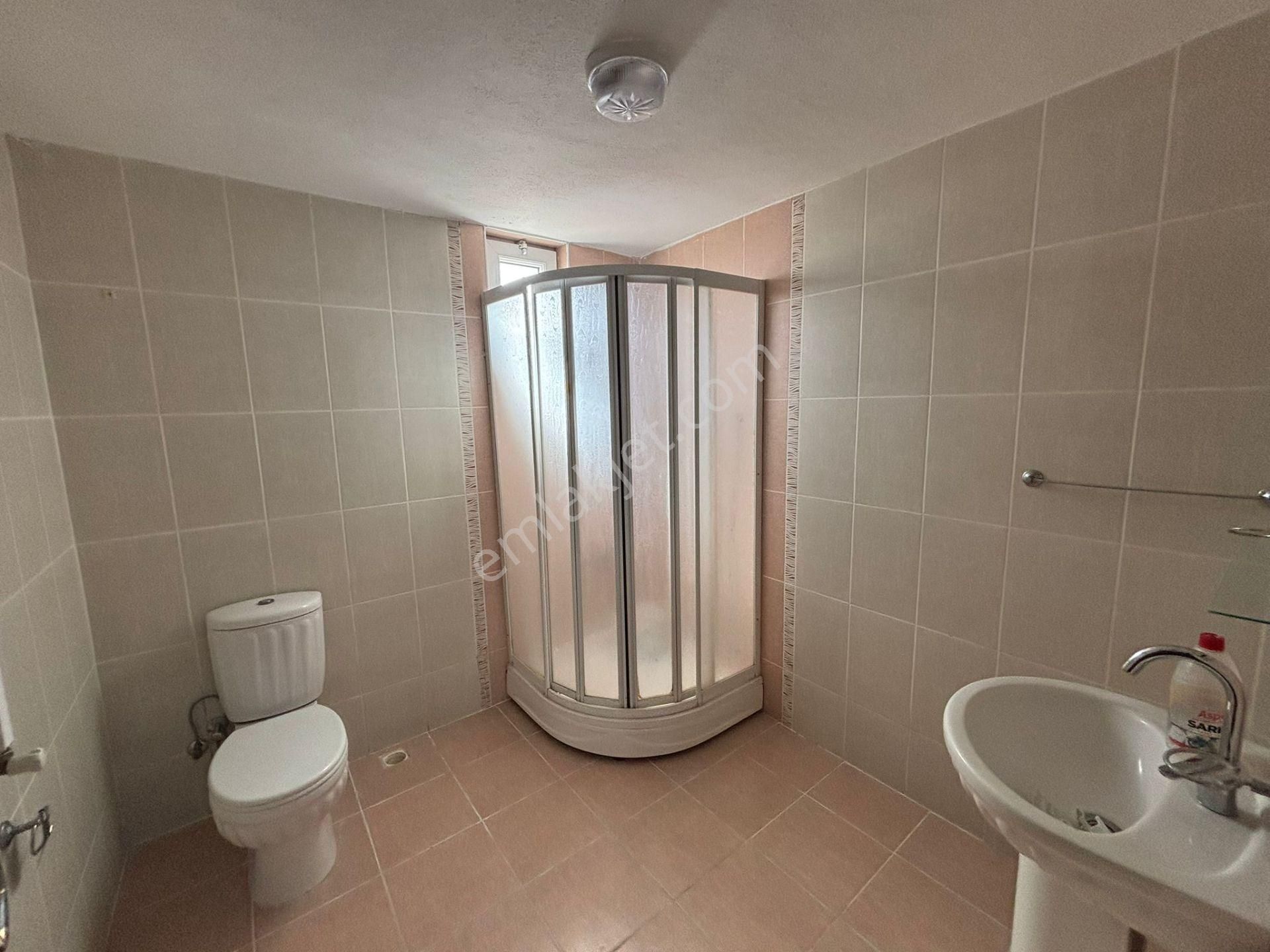 **eryıldız Gayrimenkul'den**fevzipaşa Mah.merkezde Kiralık 2+1 Ön Cephe - Görsel 21