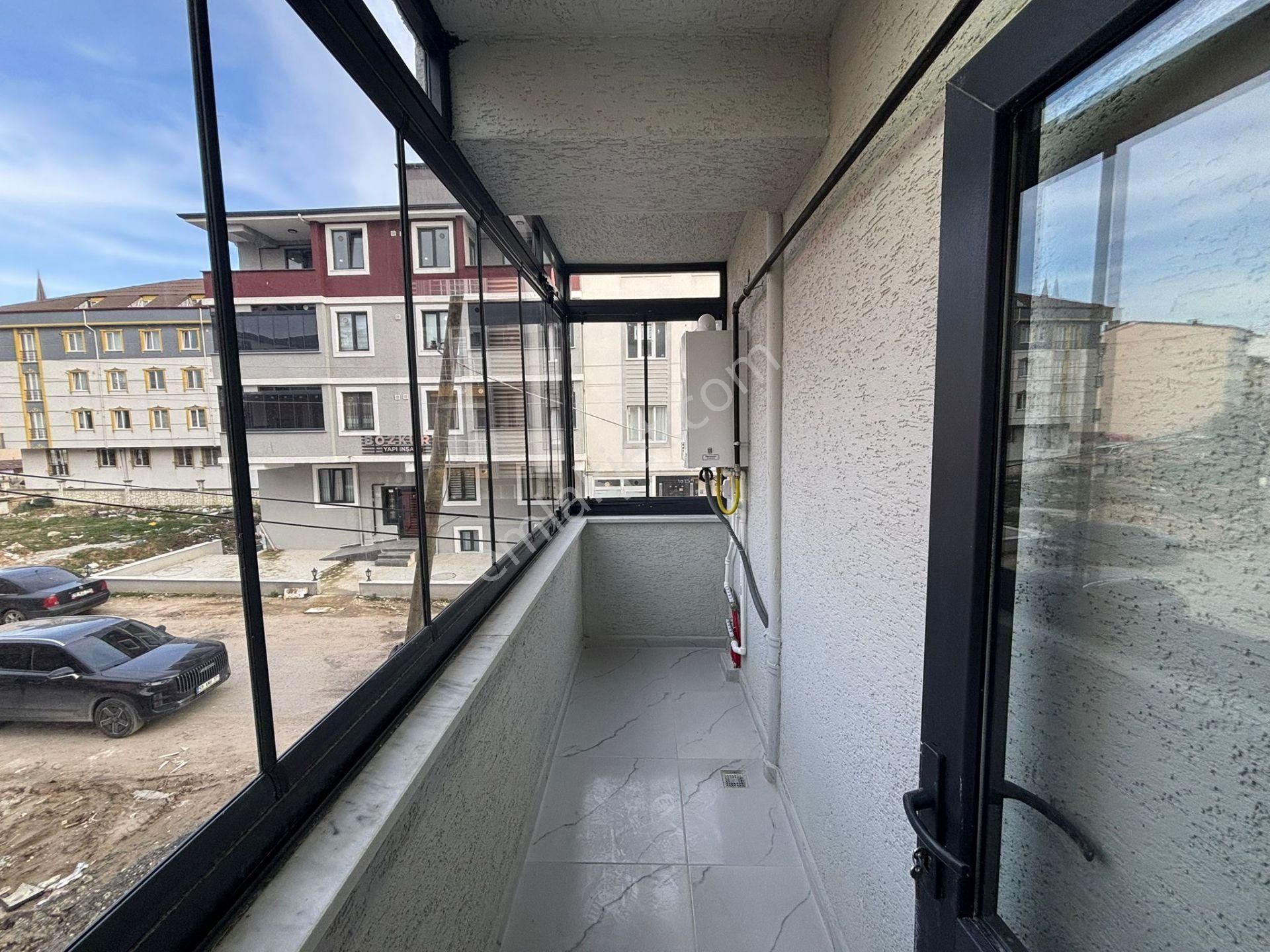 **eryıldız İnşaat'tan Devlet Hastanesi Yanı İskanlı Kombili Ankastreli Cam Balkonlu 2+1 - Görsel 5