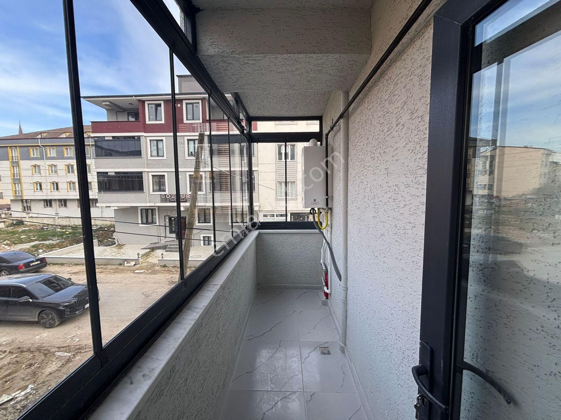**eryıldız İnşaat'tan Devlet Hastanesi Yanı İskanlı Kombili Ankastreli Cam Balkonlu 2+1 - Görsel 6