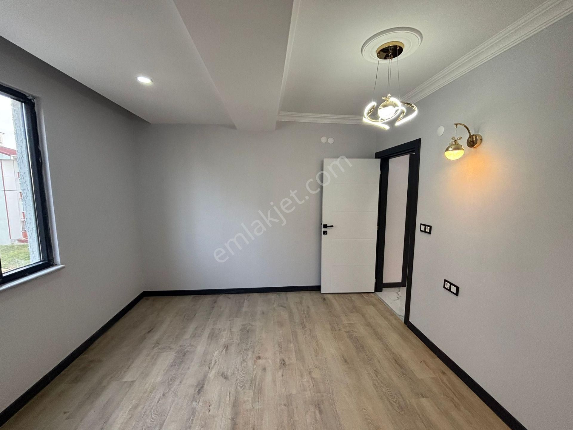 **eryıldız İnşaat'tan Devlet Hastanesi Yanı İskanlı Kombili Ankastreli Cam Balkonlu 2+1 - Görsel 26