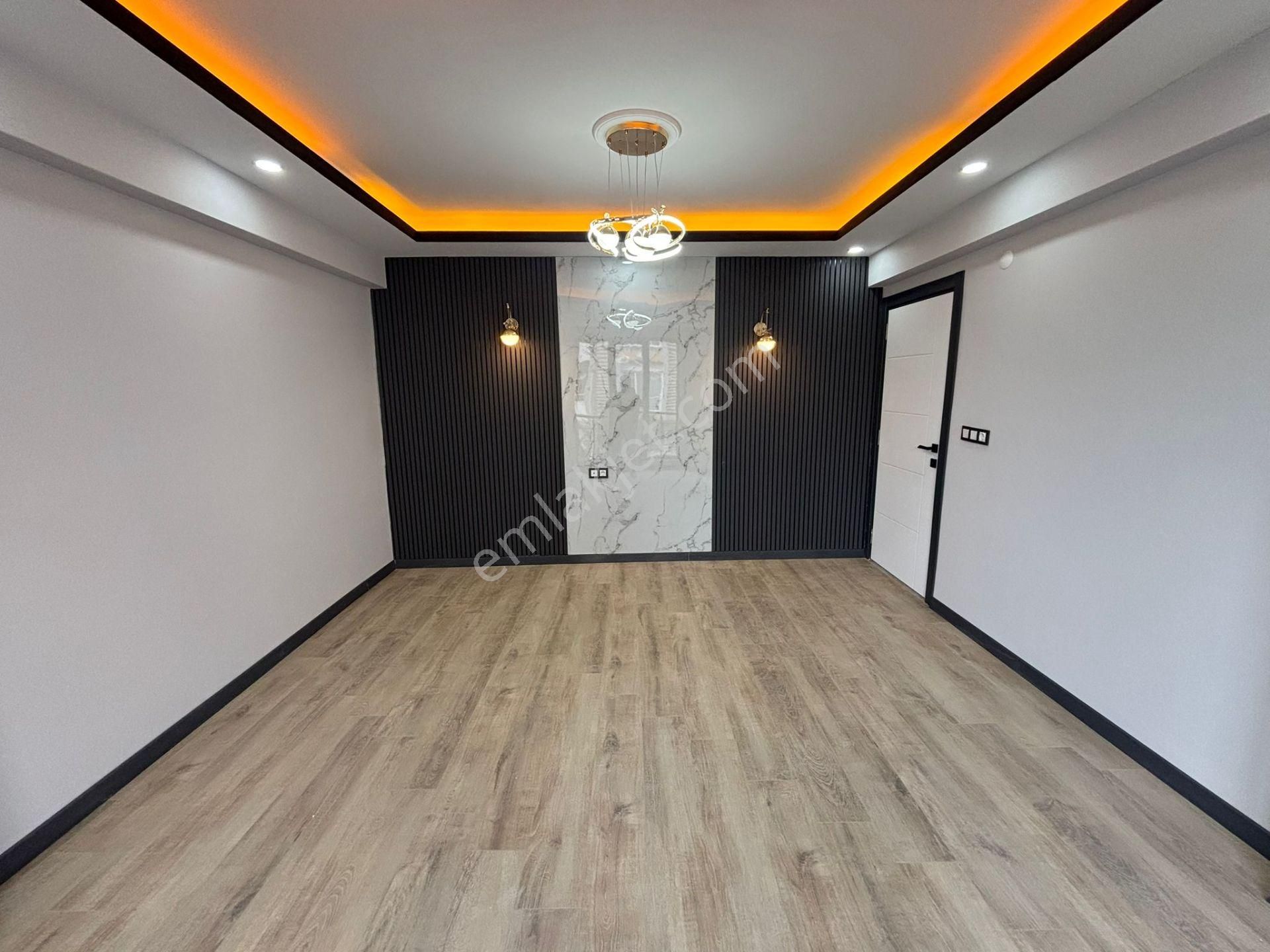 **eryıldız İnşaat'tan Devlet Hastanesi Yanı İskanlı Kombili Ankastreli Cam Balkonlu 2+1 - Görsel 8