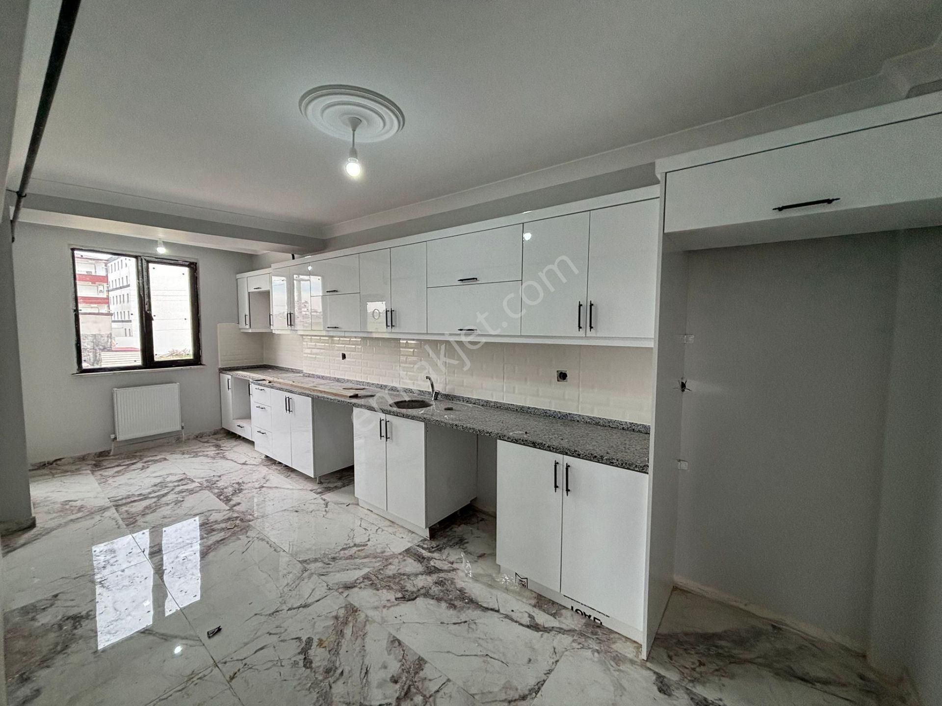 **eryıldız İnşaat'tan**acill Okullar Bölgesinde İskanlı K.otoparklı 120m2 Lüks 2+1 - Görsel 9