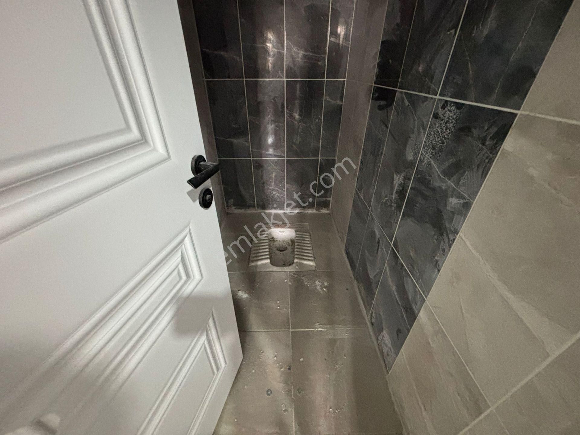 **eryıldız İnşaat'tan**acill Okullar Bölgesinde İskanlı K.otoparklı 120m2 Lüks 2+1 - Görsel 31