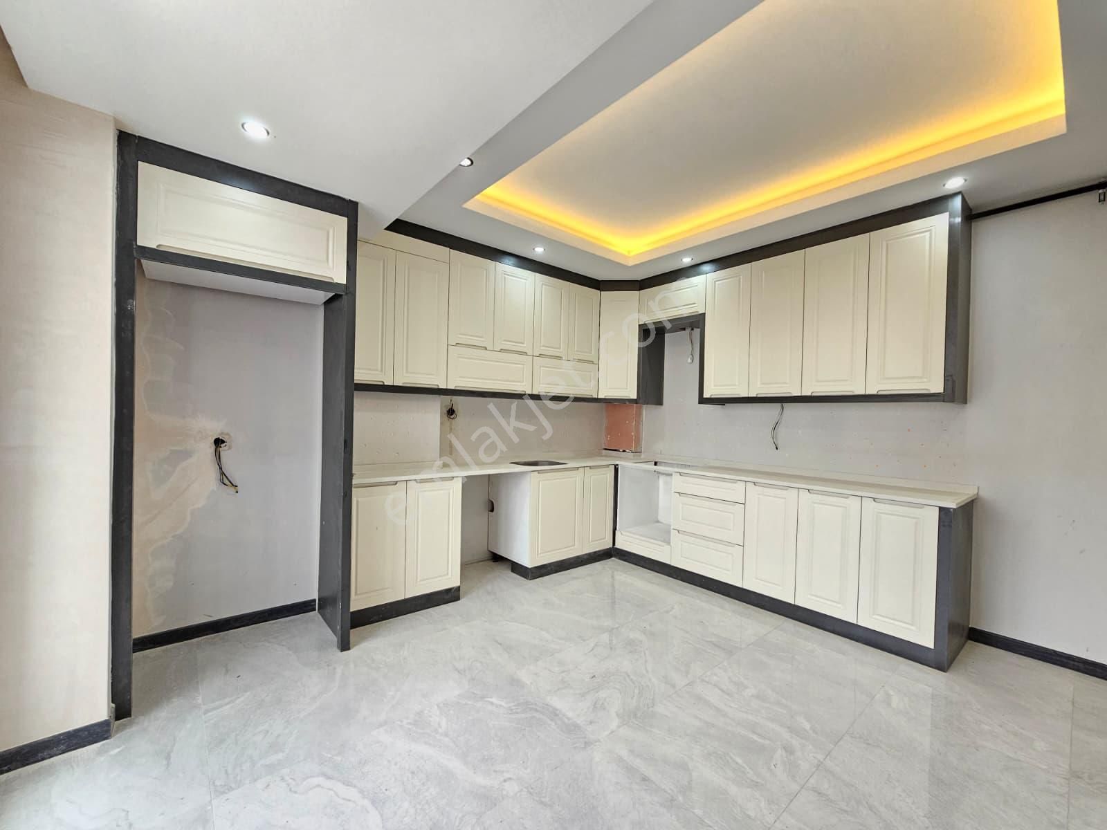 Denizli Gümüşçay Da Satılık 2+1 120 M2 Köşe Konumda Sıfır Daireler