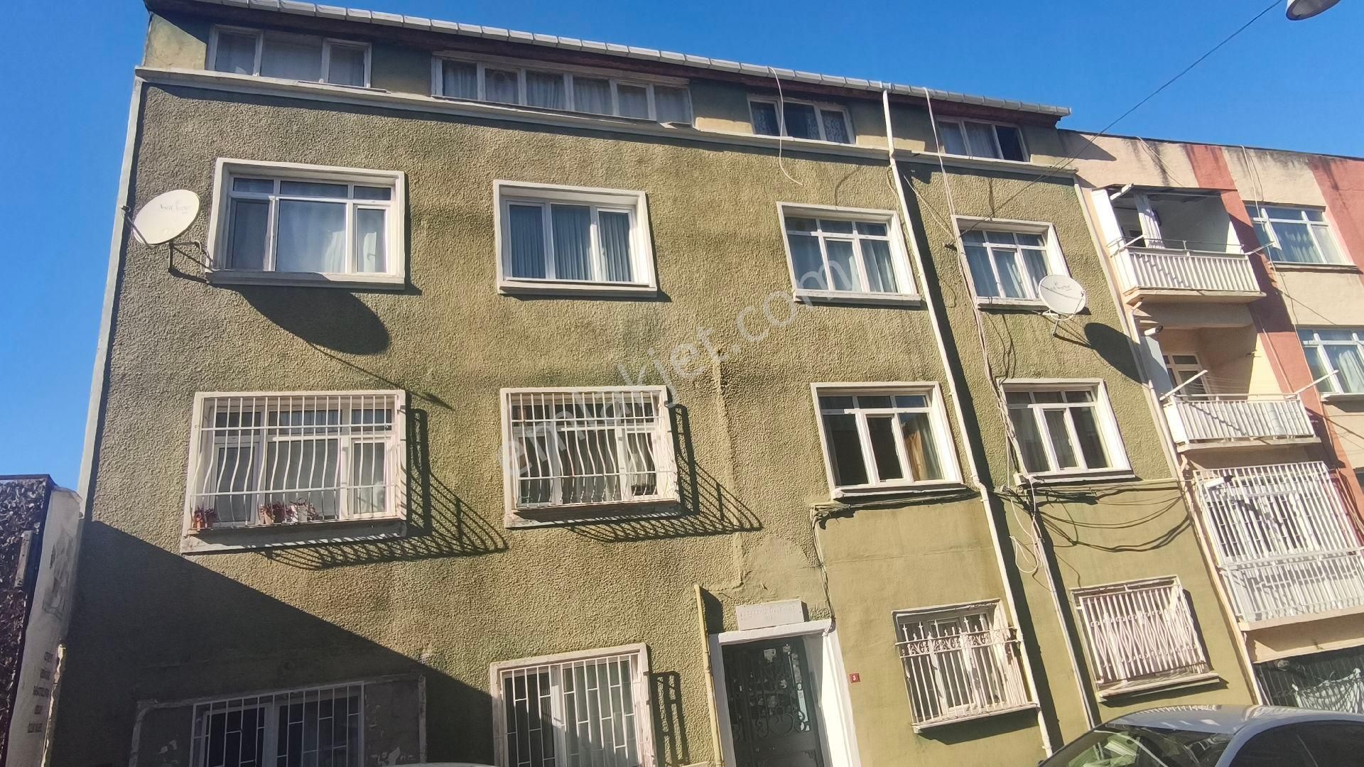 Üsküdarin Tarihi Mahallesinden 1+1