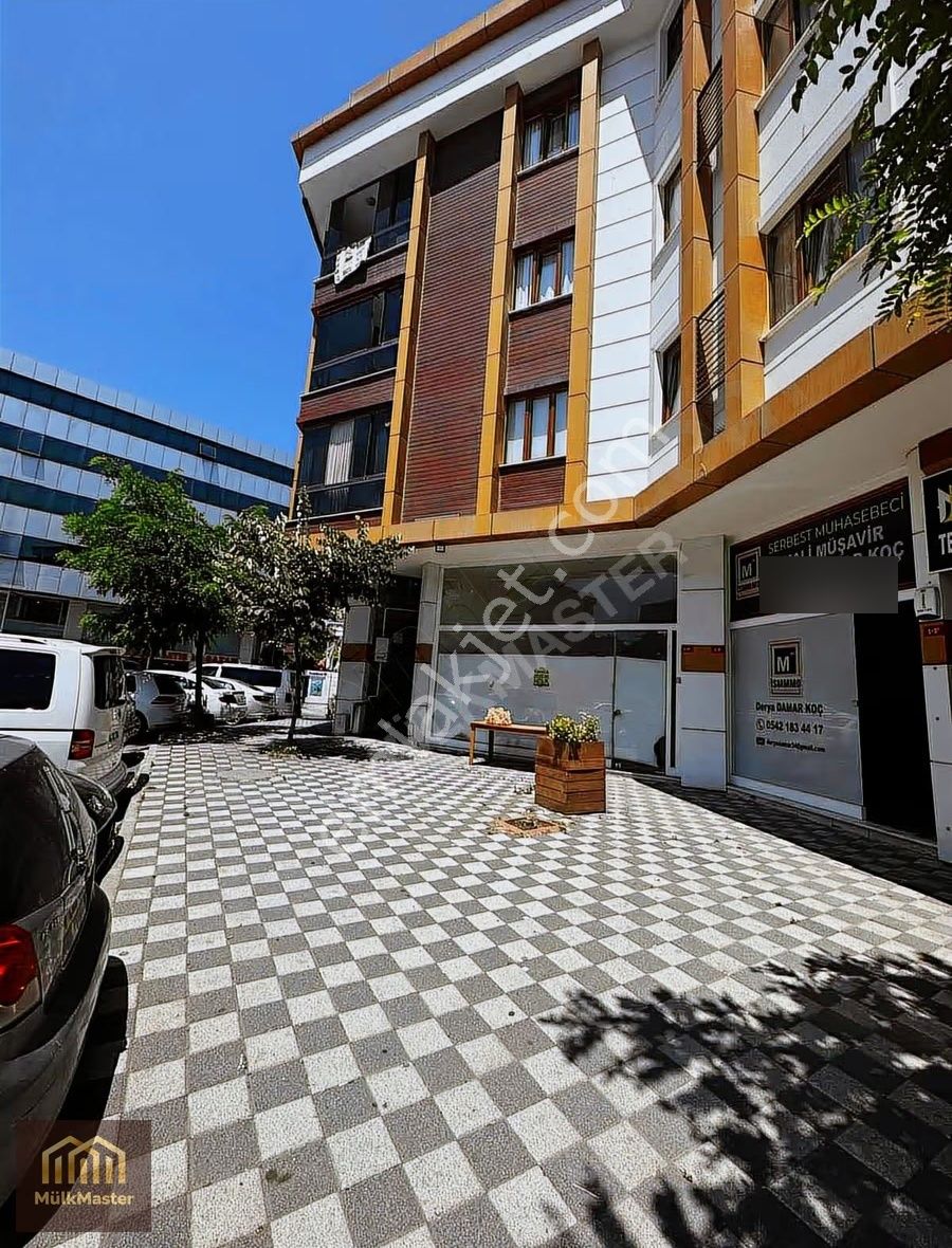 Arnavutköy Yldırım Beyazıt Cad Satılık Dükkan 130 Metre² - Görsel 2