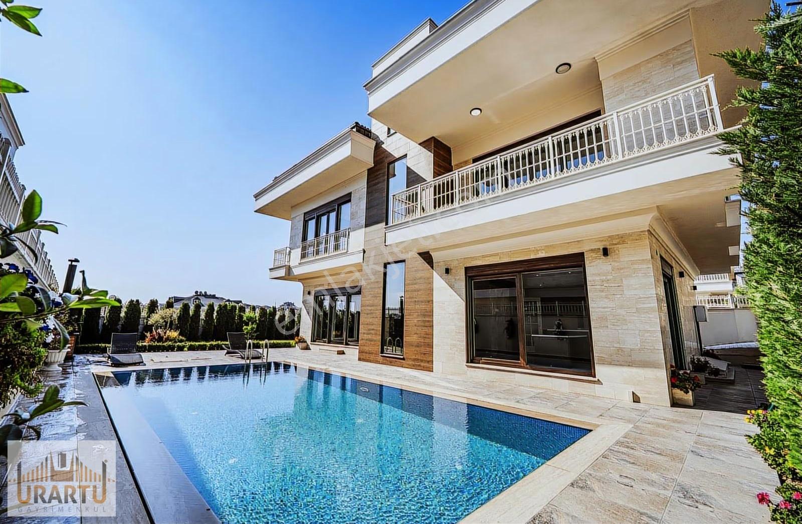 Beylikdüzünde Tam Müstakil Havuzlu Geniş Bahçeli Lüx Villa - Görsel 11