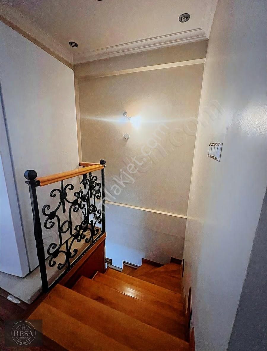 Resa Gayrimenkul'den Merkezde Deniz Manzaralı Dublex - Görsel 4