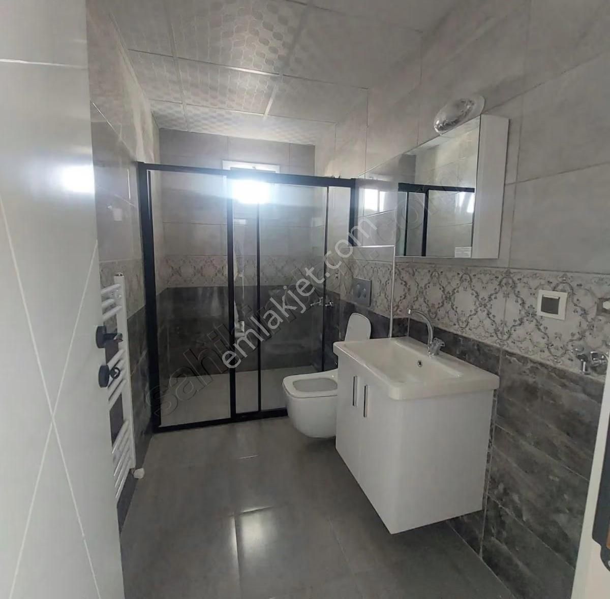 Asaf Emlaktan Sarıcalar Mahallesinde Site İçerisinde Kiralık 1+1 - Görsel 6