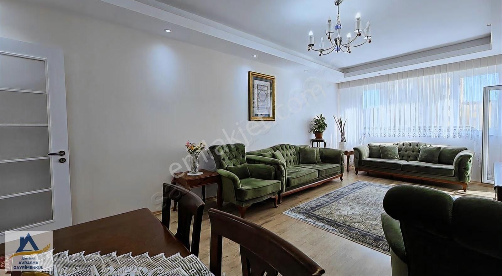 Banu 2 Evlerinde Villa Tadında 3+1 Satılık Muhteşem Bahçe Katı - Görsel 2