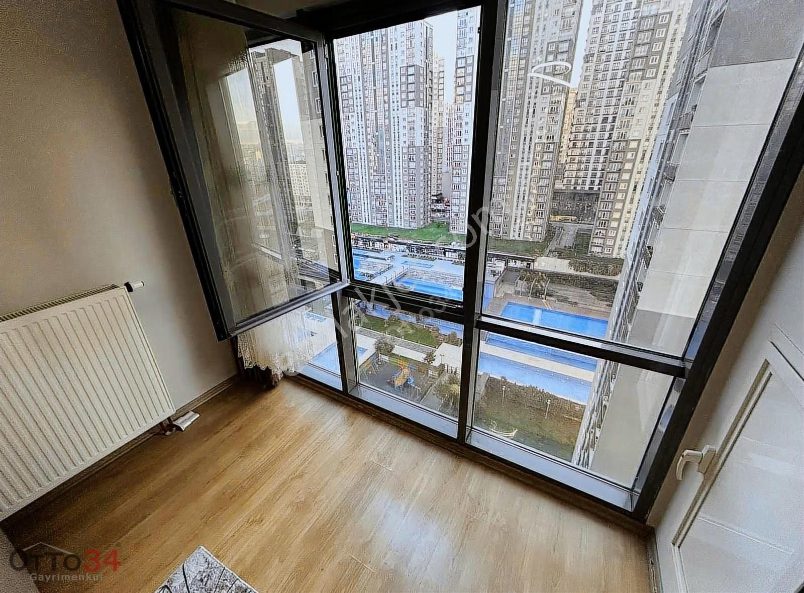 Otto34'den İnnovia 2'de Havuz Cephe Ana Blok'da Eşyalı 1+1 Daire - Görsel 4