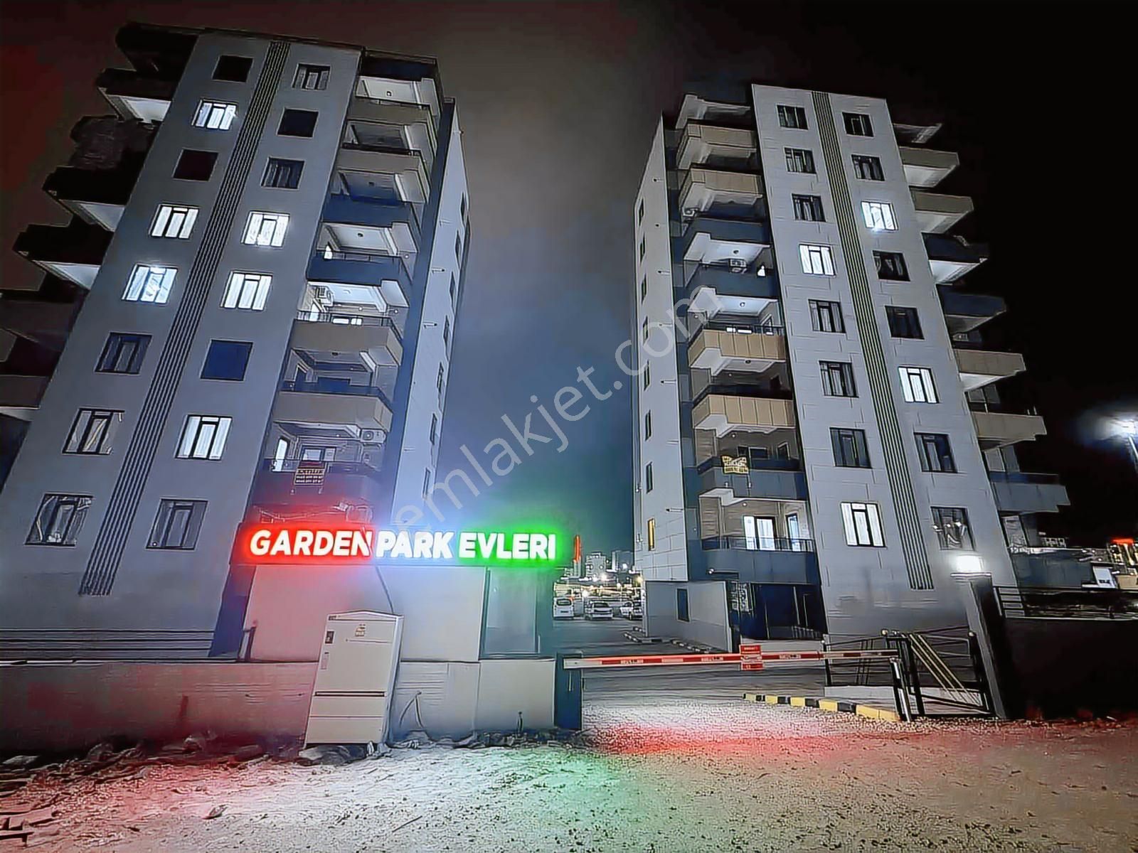 Burhan Kılınç'dan Lüx Geniş 2+1 Site İçerisinde