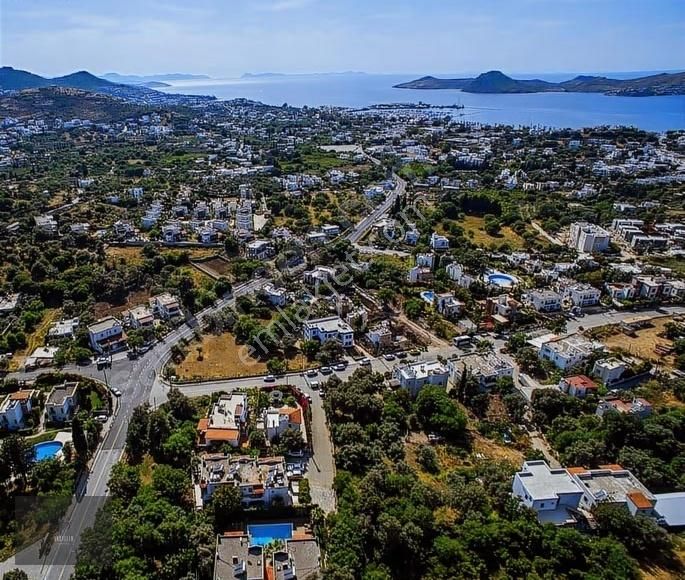 Bodrum Yalıkavak Merkezde Satılık 4+1 Villa, Marina Manzaralı - Görsel 33