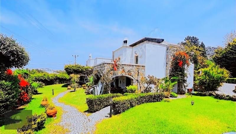 Bodrum Yalıkavak Merkezde Satılık 4+1 Villa, Marina Manzaralı - Görsel 27