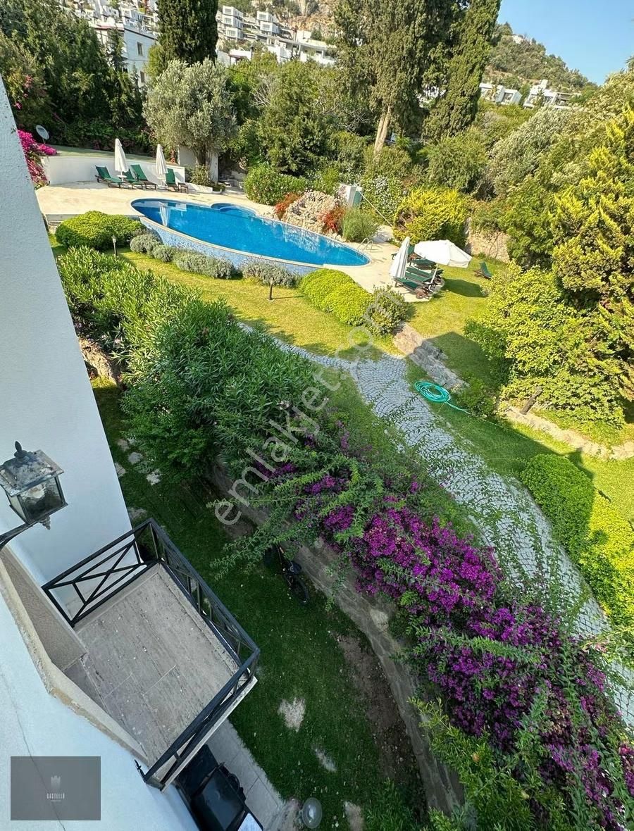 Bodrum Yalıkavak Merkezde Satılık 4+1 Villa, Marina Manzaralı - Görsel 21