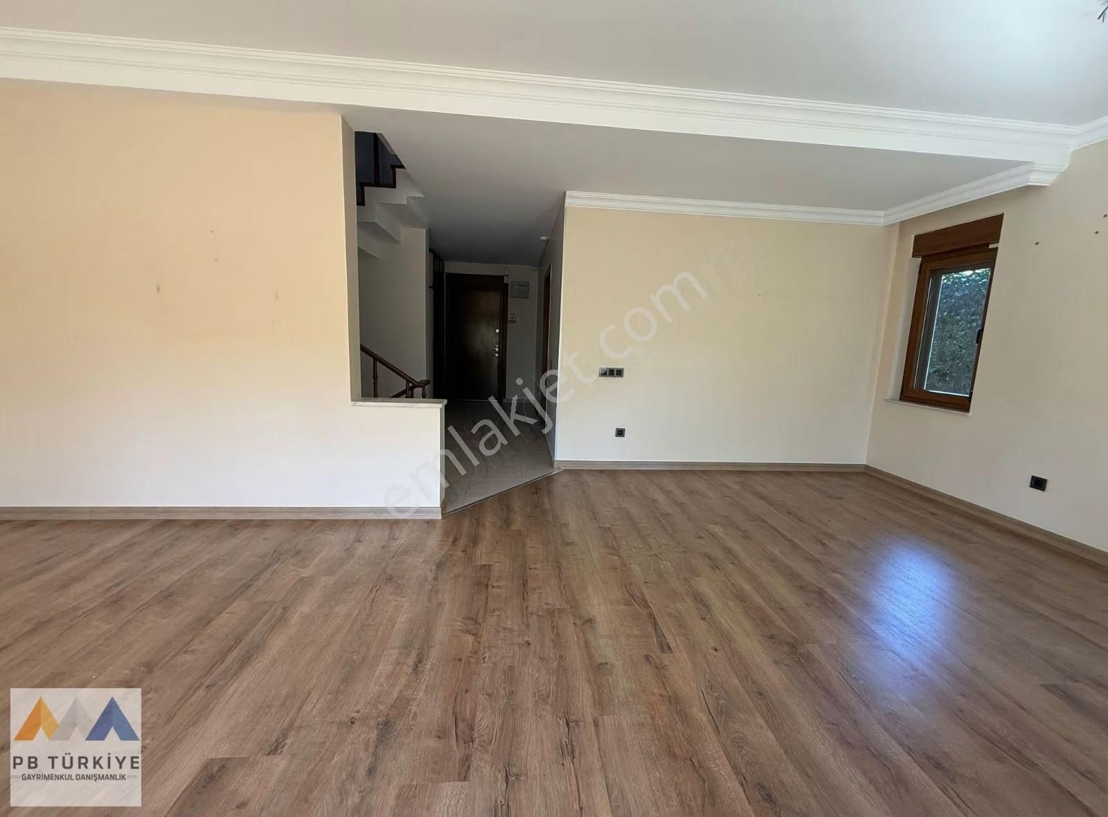 Çengelköy Adalet H. Konaklarında Müstakil Havuzlu Kiralık Villa - Görsel 3