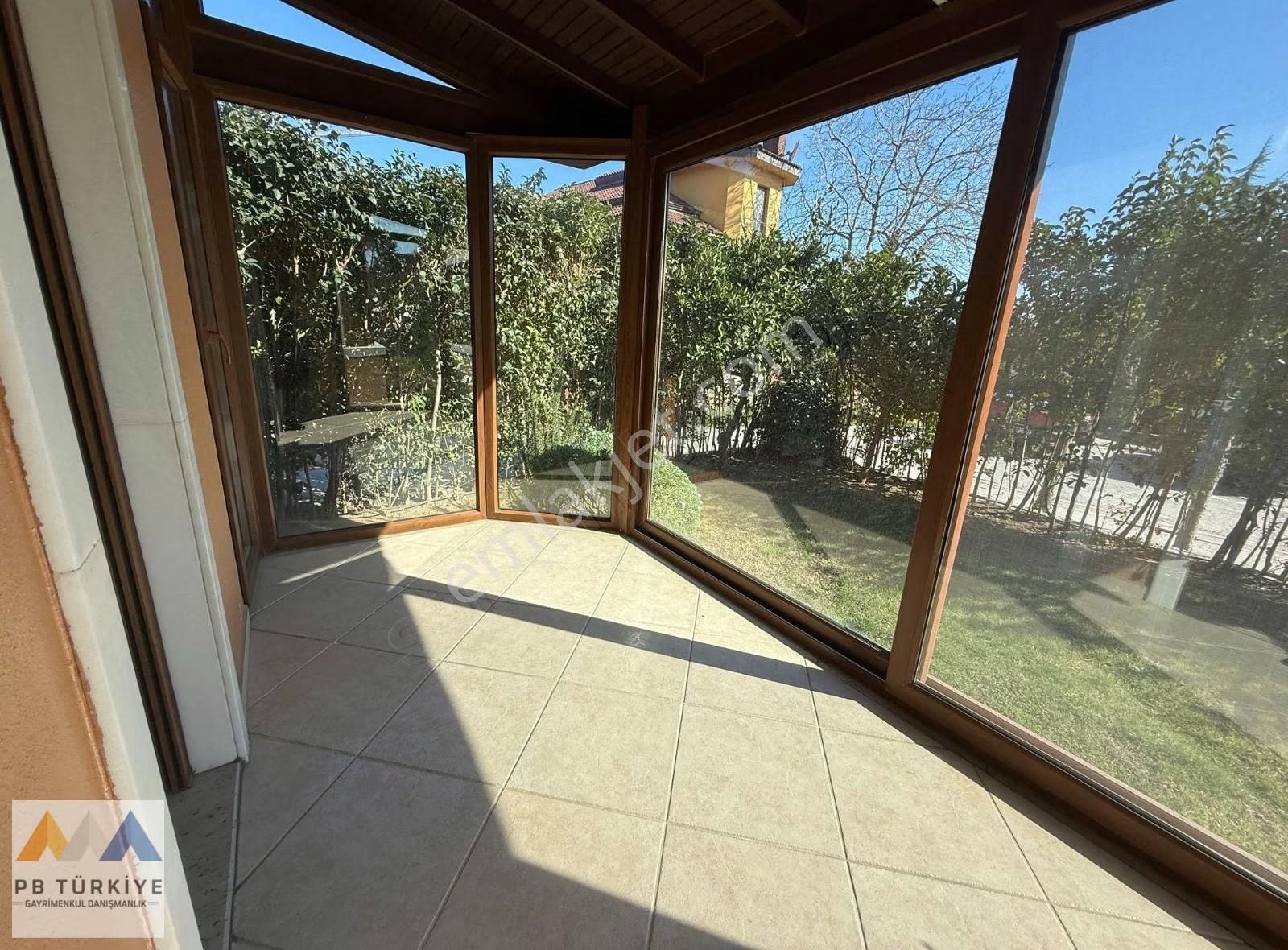 Çengelköy Adalet H. Konaklarında Müstakil Havuzlu Kiralık Villa - Görsel 5