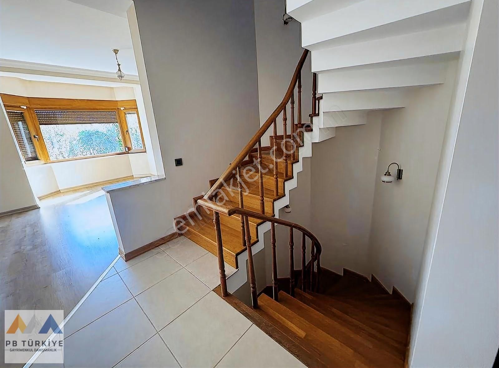 Çengelköy Adalet H. Konaklarında Müstakil Havuzlu Kiralık Villa - Görsel 11