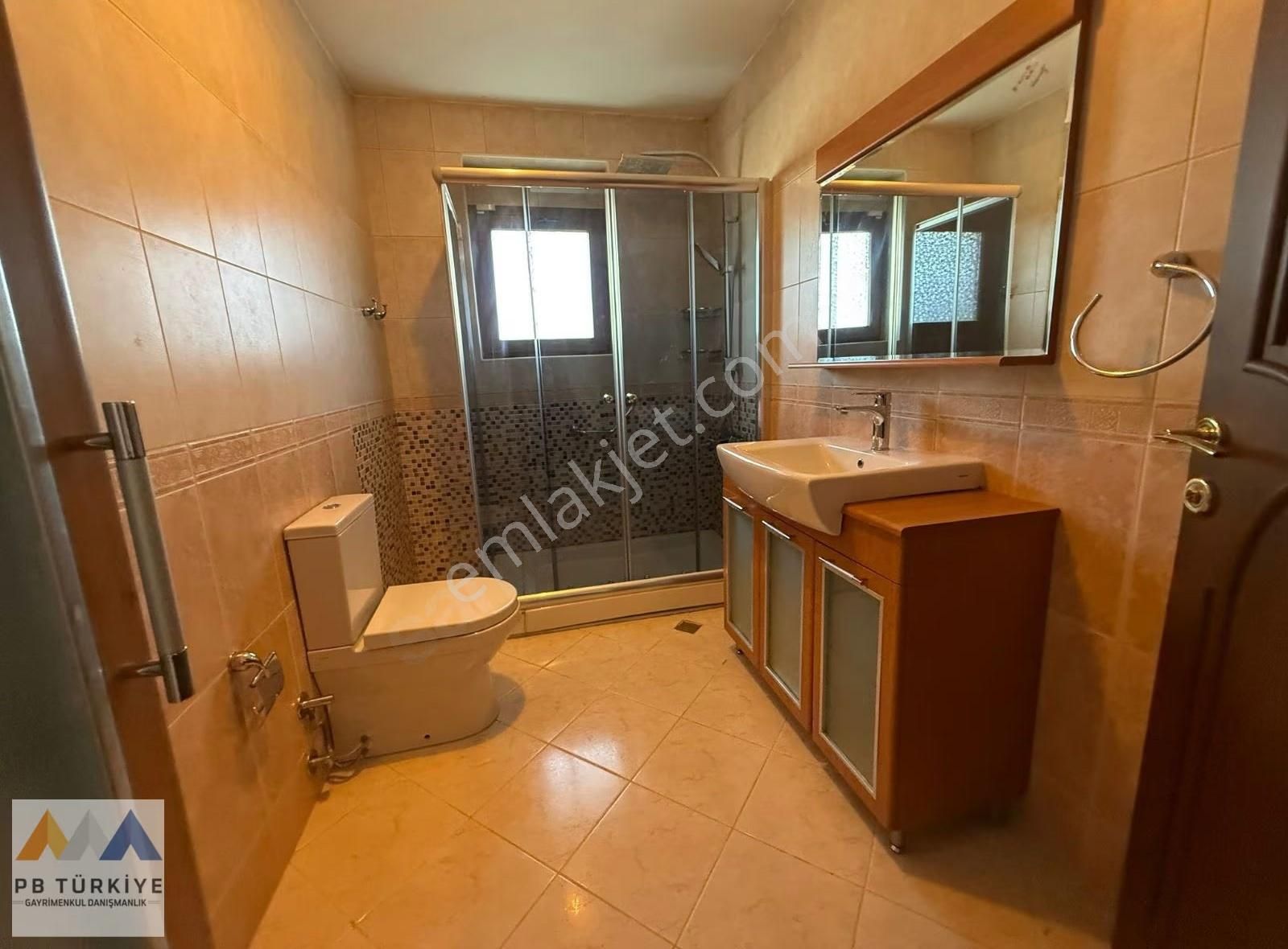 Çengelköy Adalet H. Konaklarında Müstakil Havuzlu Kiralık Villa - Görsel 29