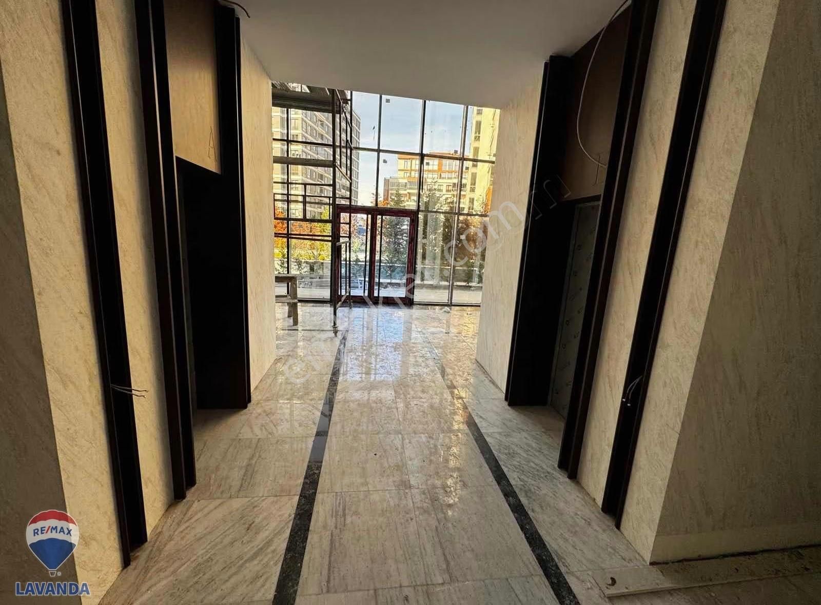 Şehrin Merkezinde Ultra Lüx 1+1 Daire - Görsel 24